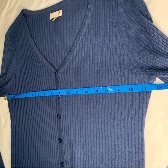 🌸Ribbed Button Down Top - Picture 2 of 4